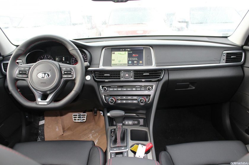 Kia Optima 2017 салон