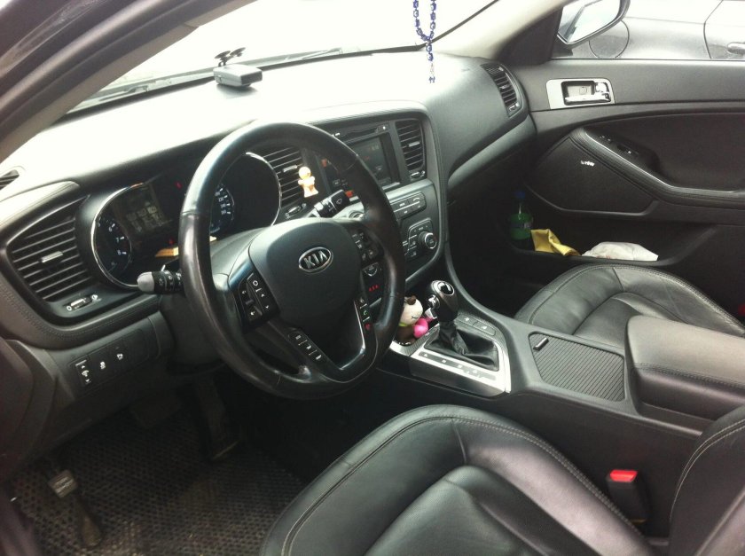 Kia Optima 2011 салон