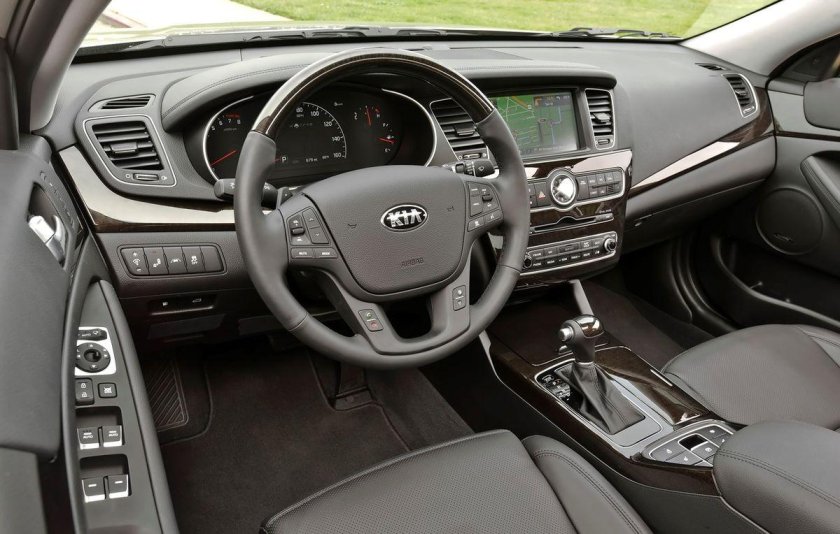 Kia Cadenza 2013 салон