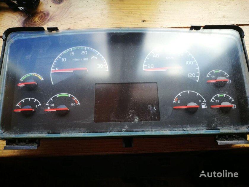 Щиток приборов Вольво фл10