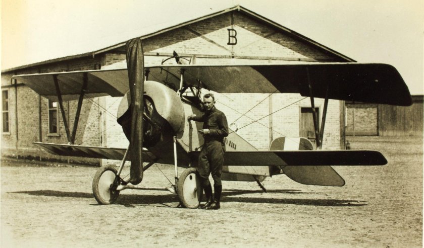 Ньюпорт 11 самолет