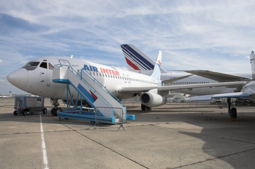 Mercury самолет