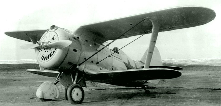 Истребитель биплан и-153 Чайка