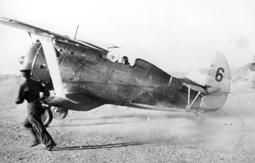 И-153 истребитель