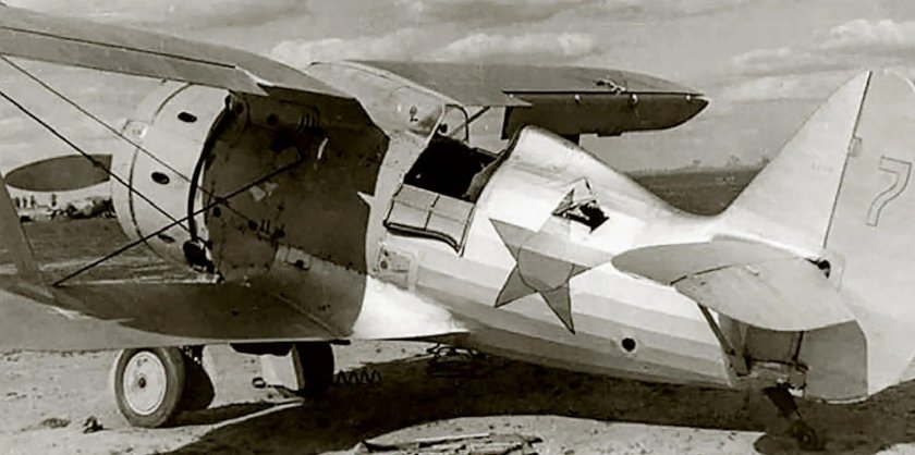 Истребителях и-153 1941