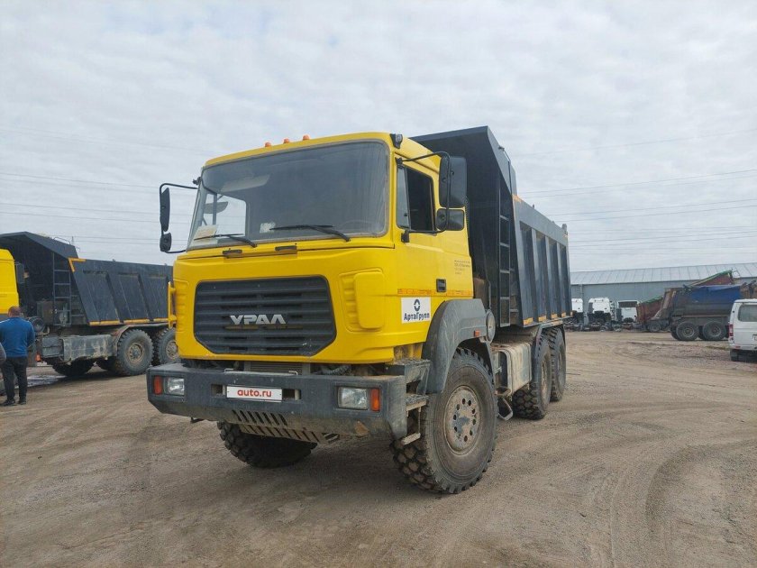Самосвал урал 6370к-0121-30е5