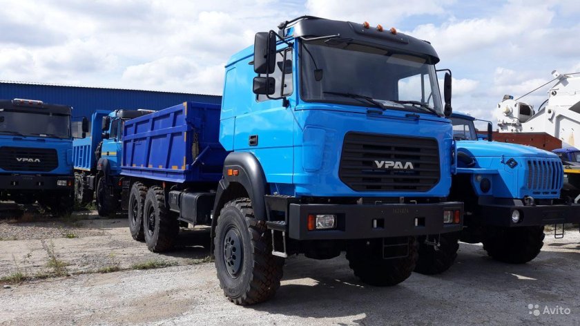 Урал 5557 самосвал
