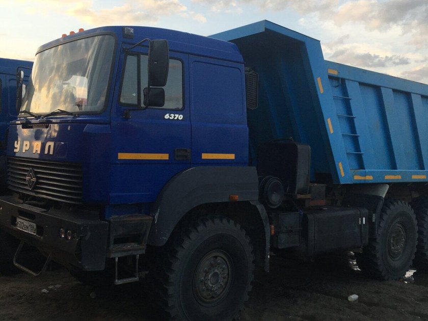Урал 583166 самосвал