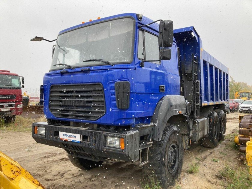 Бескапотный урал 6х6 самосвал