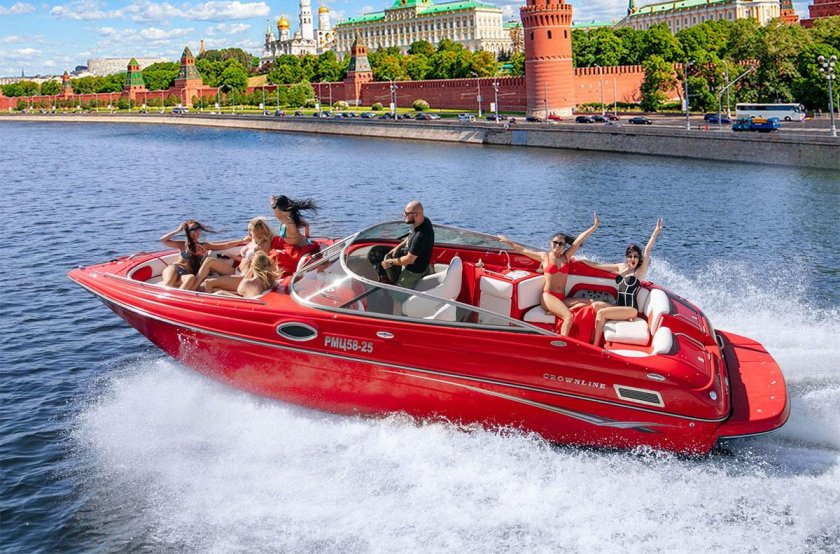 Прогулки на катере по Москве реке 2023