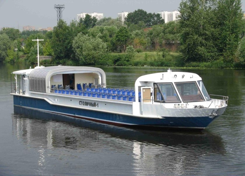 Теплоход м 270