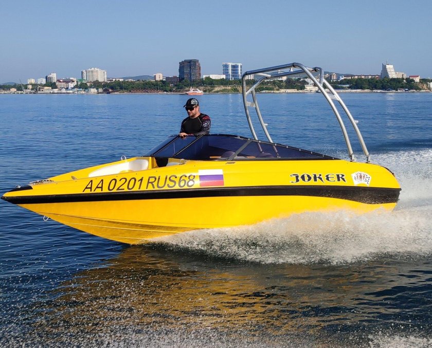 Катер Ривер Джет