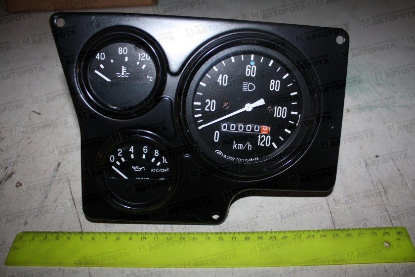 Приборная панель урал