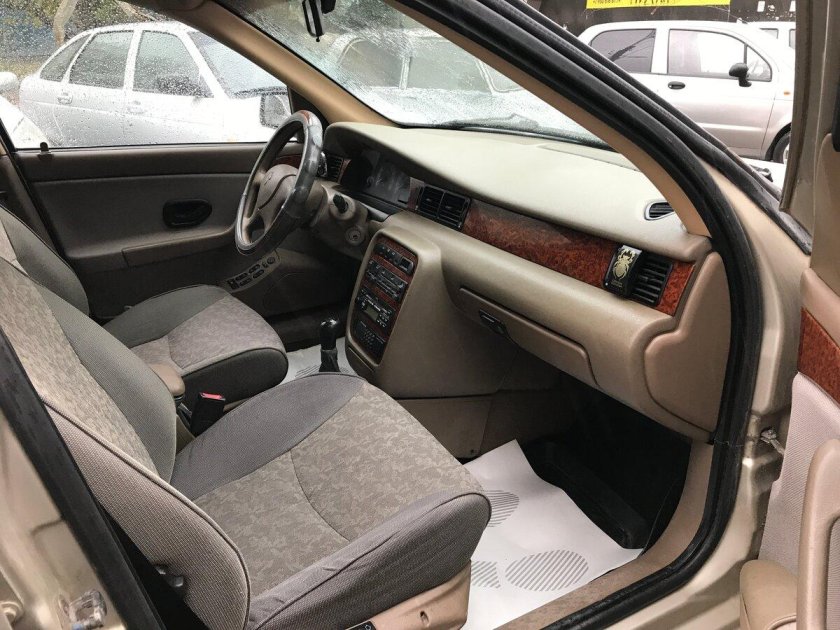 Iran Khodro Samand 2006 салон