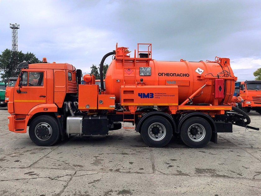 Илососная машина на шасси КАМАЗ 65115 (АКНС-10)