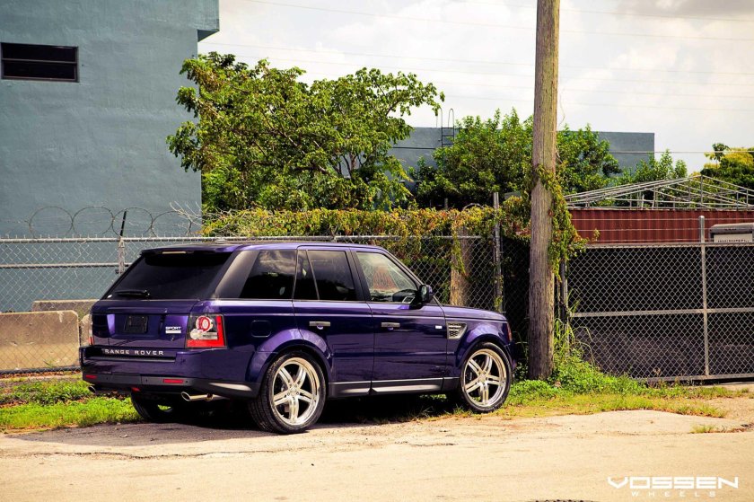 Сиреневый Рендж Ровер