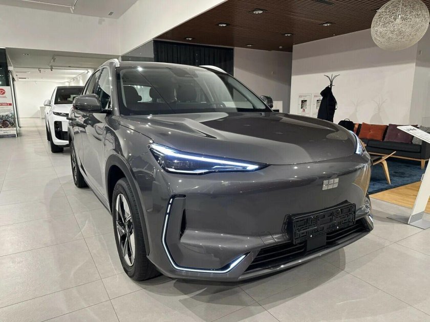 Geely внедорожник