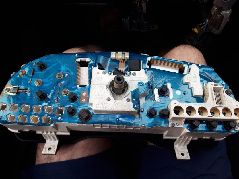 Приборка Опель Вектра а