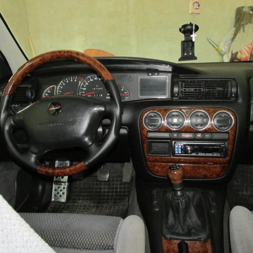 Панель Опель Омега