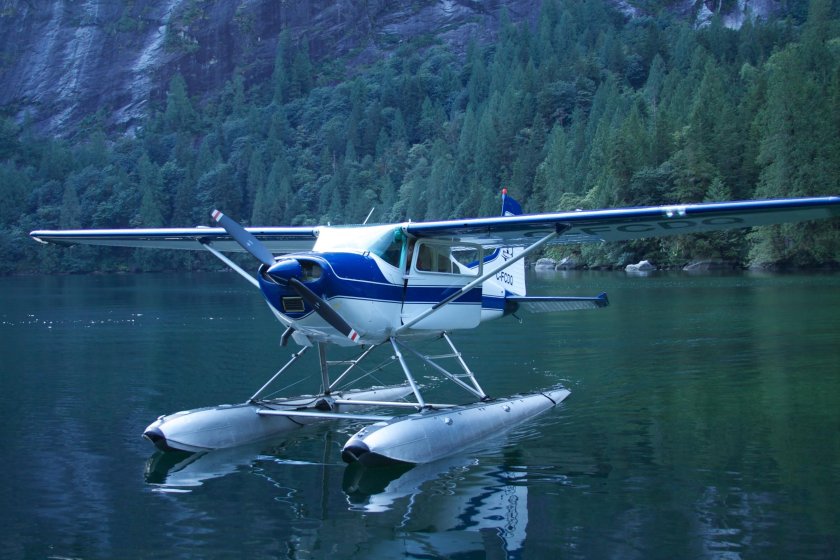 Cessna 180 гидросамолет