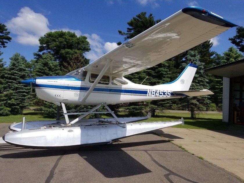 Cessna 172 амфибия