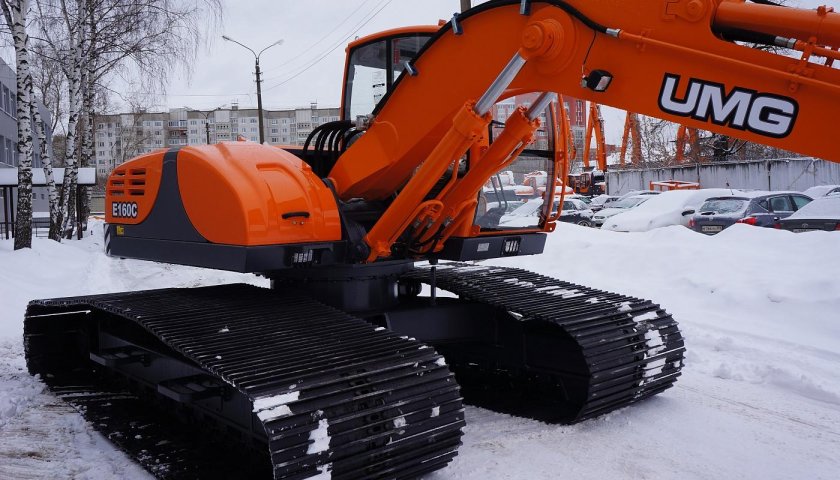 Гусеничный экскаватор UMG e160c