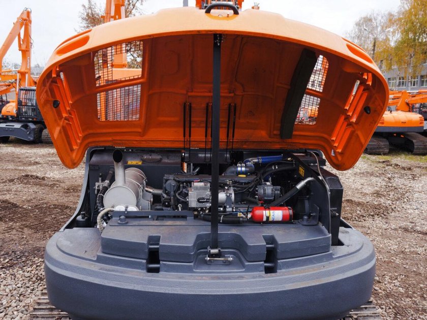 Экскаватор UMG 330