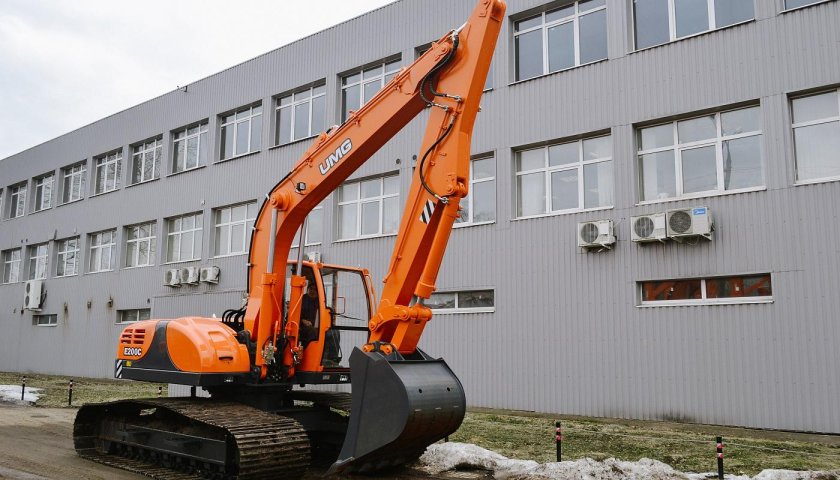 UMG e330c гусеничный экскаватор