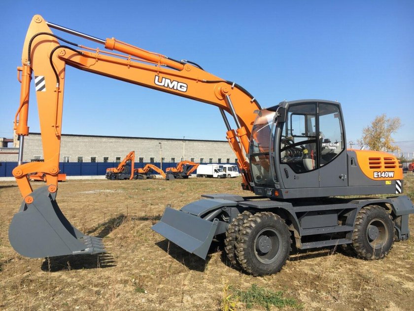 Экскаватор UMG e140w