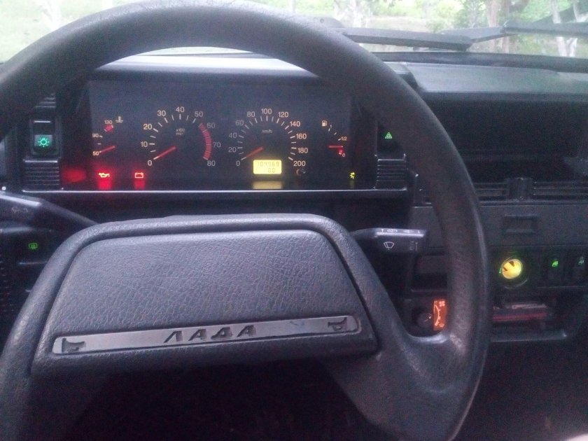 Приборная панель ВАЗ 2109