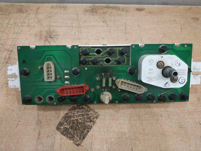 Рижская приборная панель ВАЗ 2109