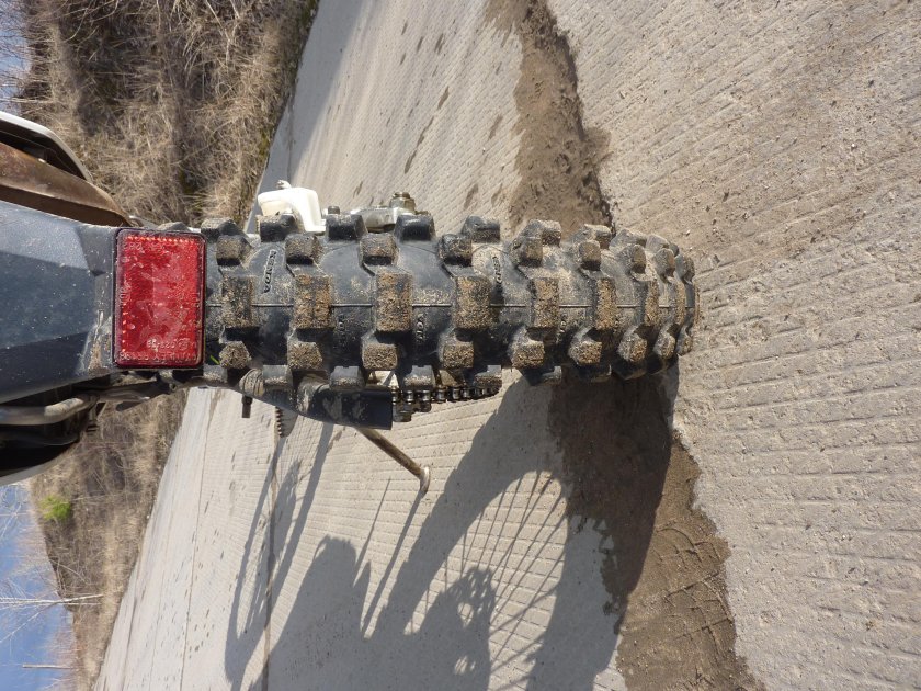 Кроссовая резина на мопед Альфа