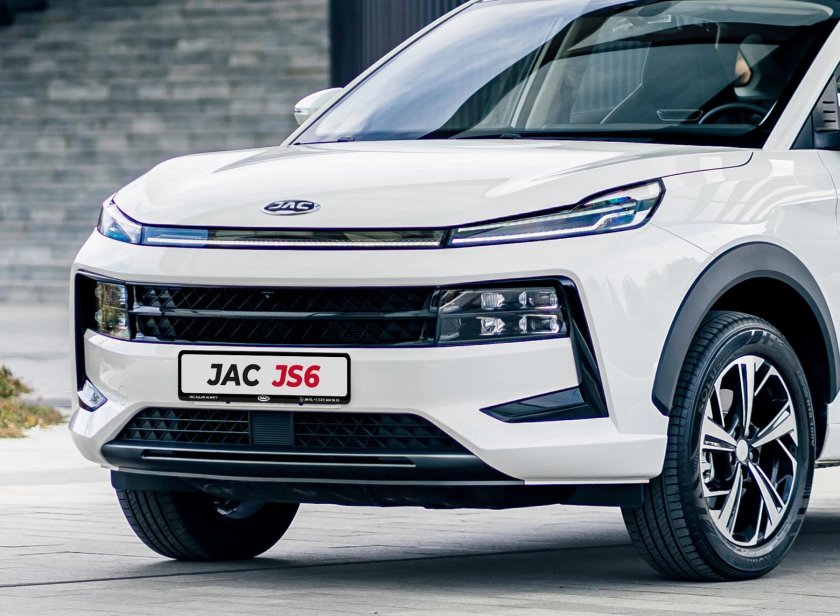 Автомобиль JAC js6