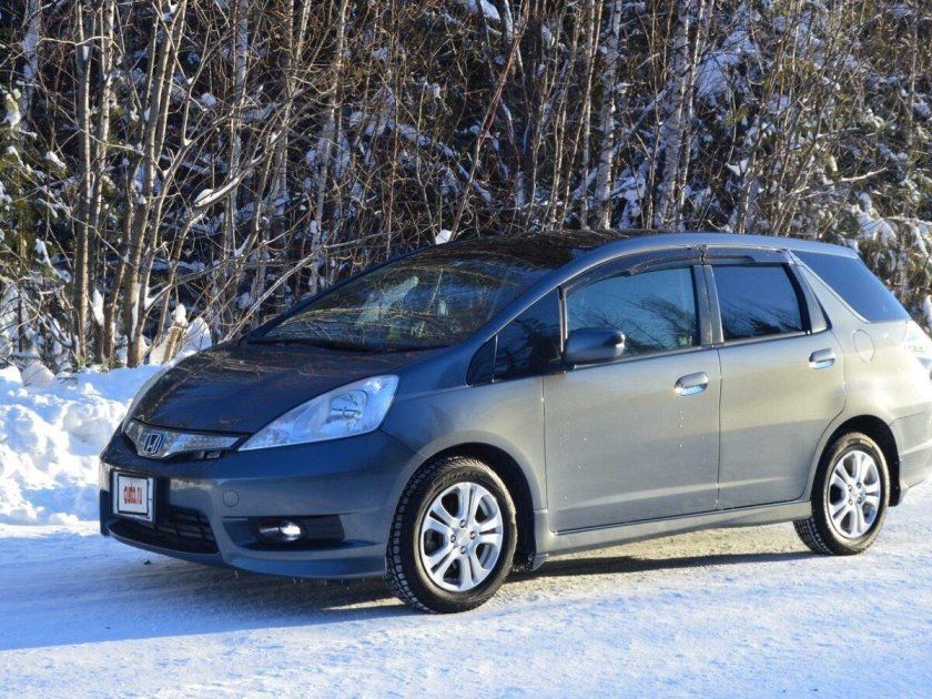 Honda fit shuttle 2011