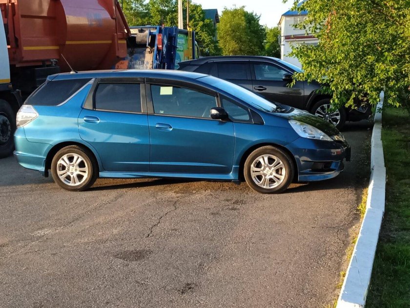 Honda Fit Shuttle 2011