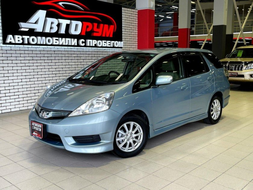 Honda Fit Shuttle 2011