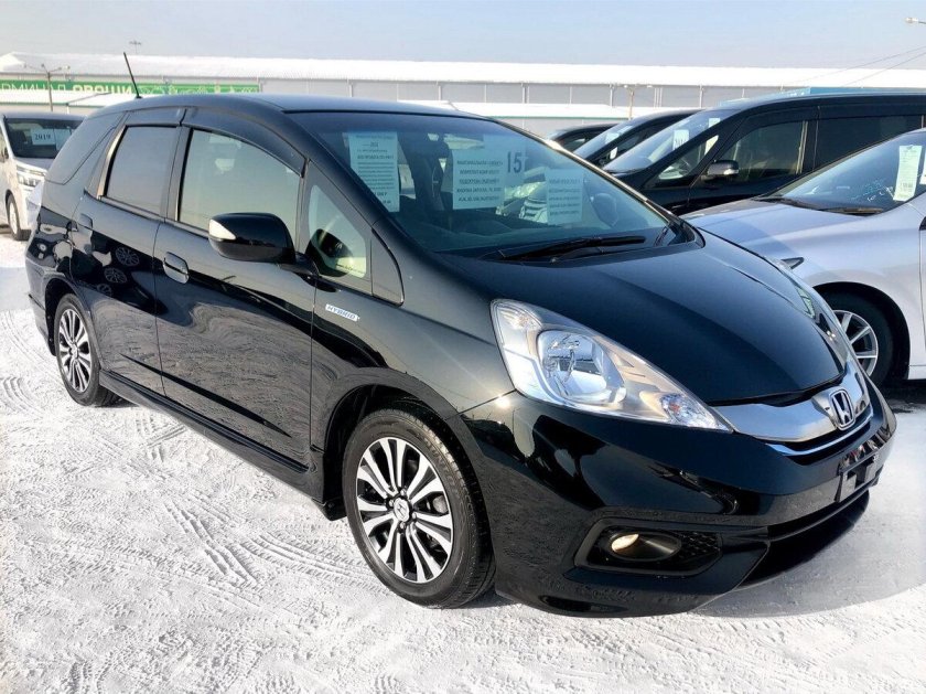 Honda Fit Shuttle Hybrid