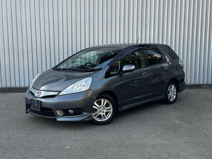 Honda fit shuttle hybrid 2012