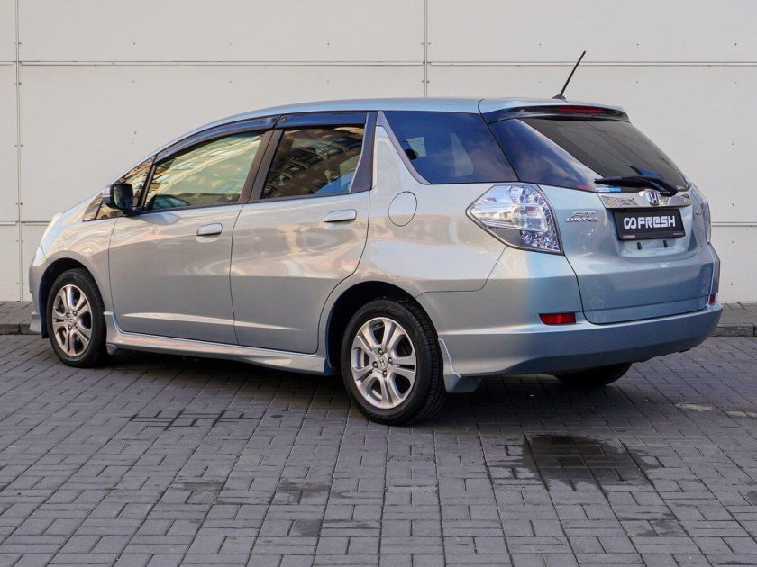 Honda fit shuttle 2012