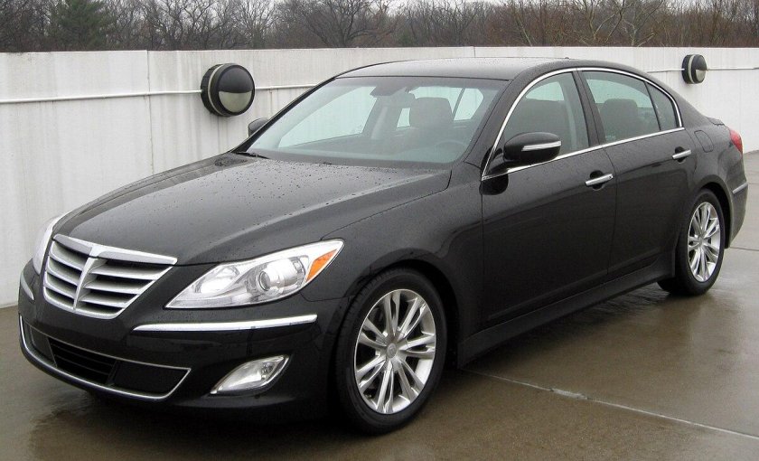 Hyundai Genesis 2012