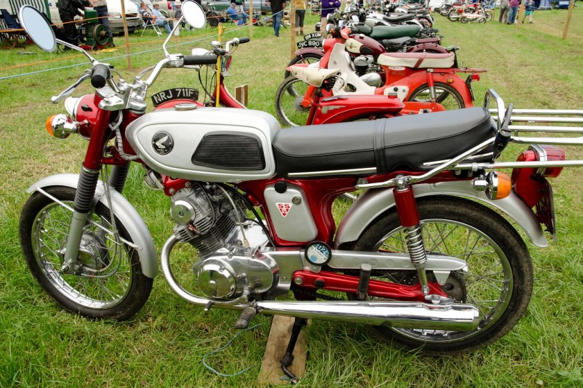Honda ss125a
