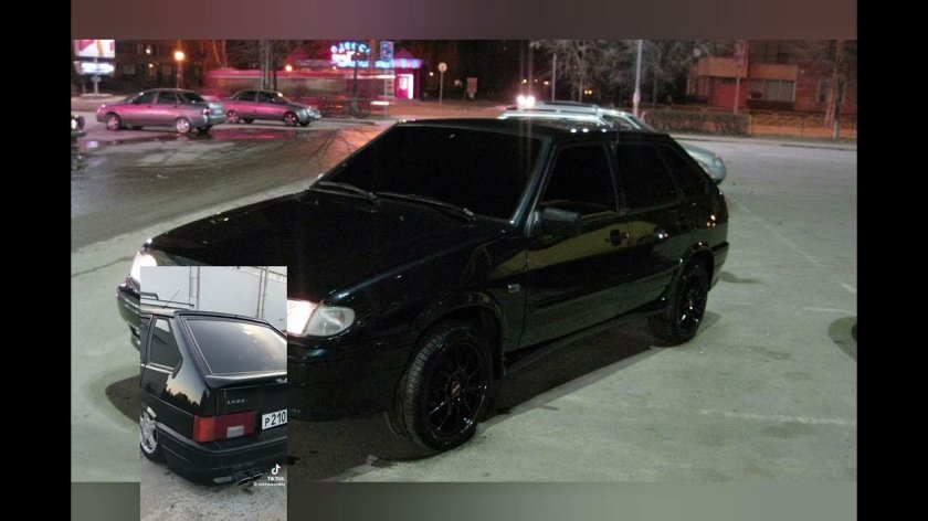 Lada ВАЗ 2114 черная тонированная