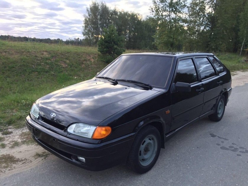 ВАЗ 2114 темная