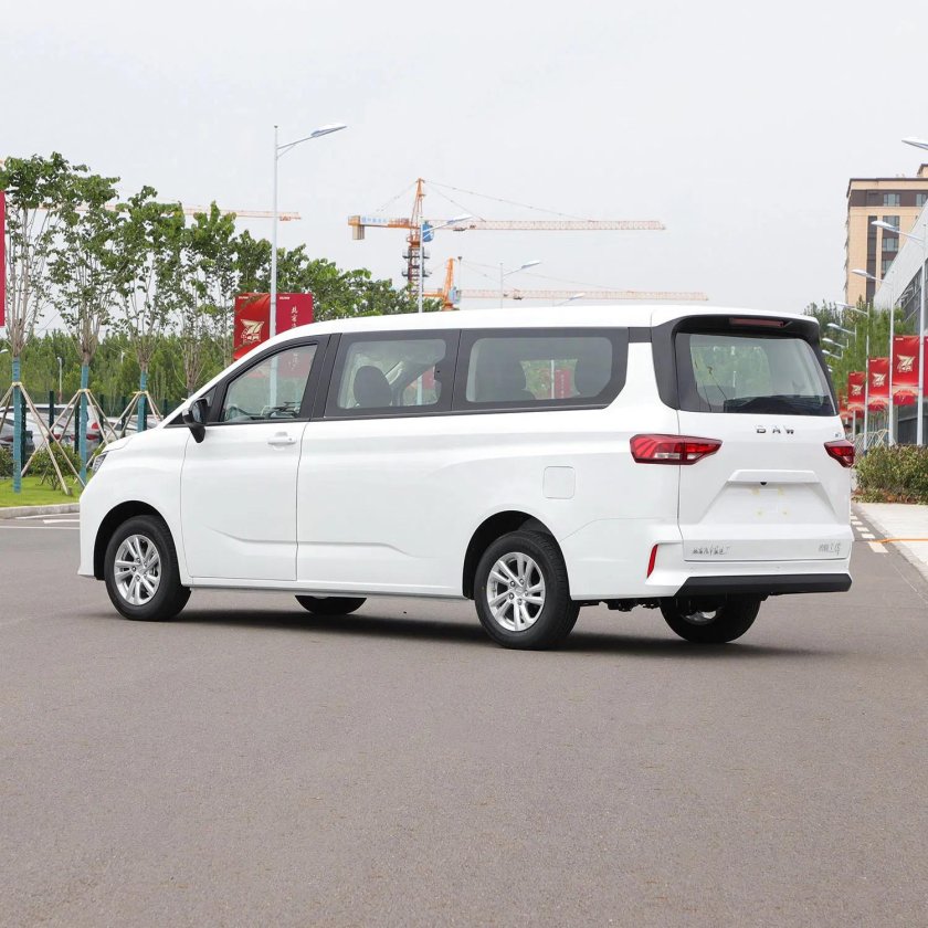 Минивэн китайский