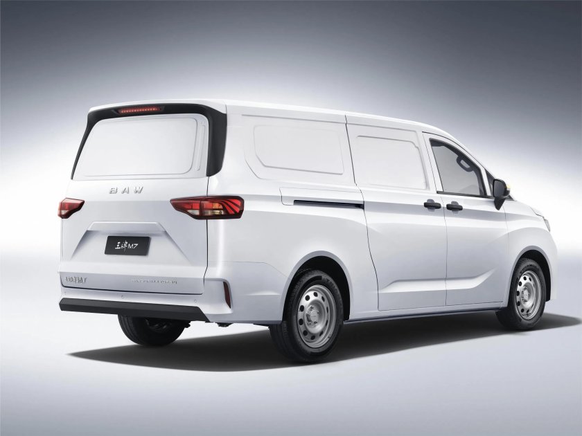 Минивэн китайский