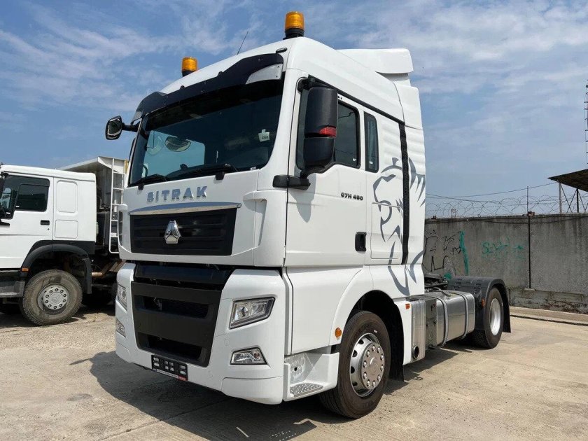 Sinotruk Sitrak c7h тягач