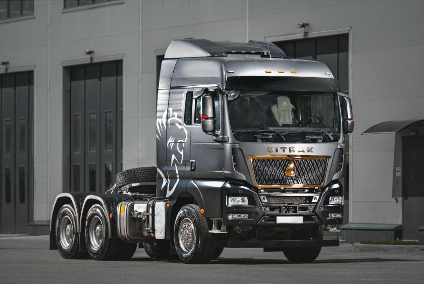 Sitrak тягач