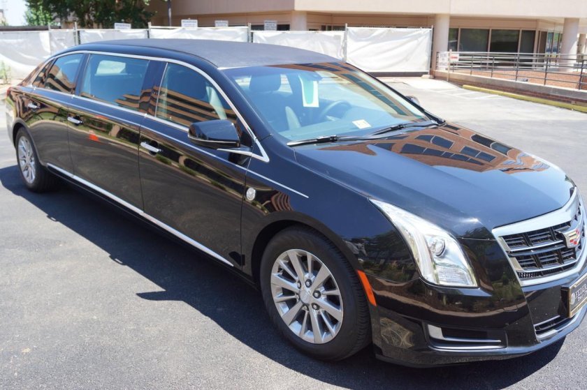 Кадиллак xts Limousine