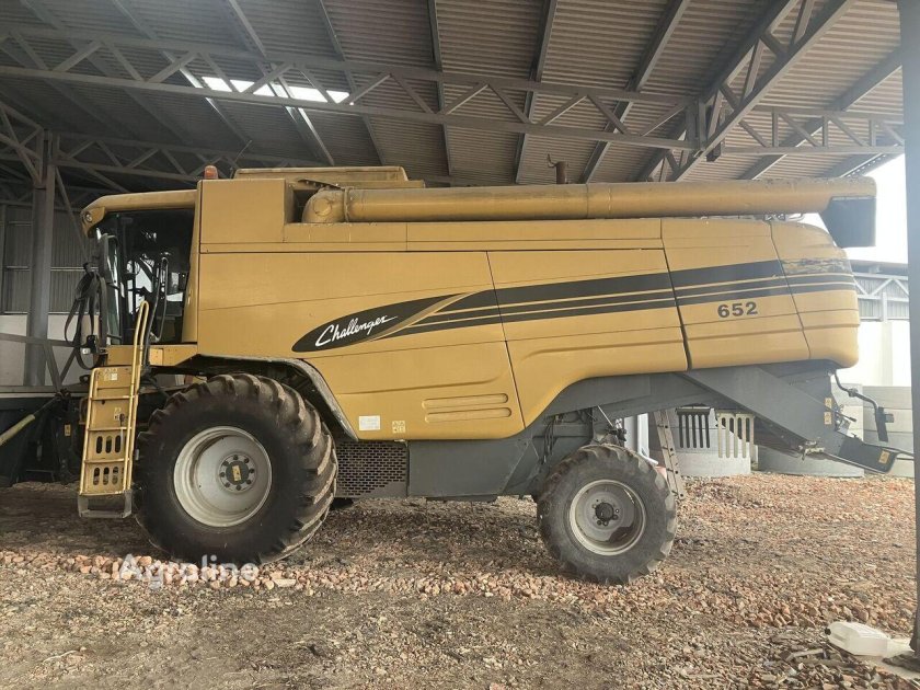 Зерноуборочный комбайн challenger ch647c