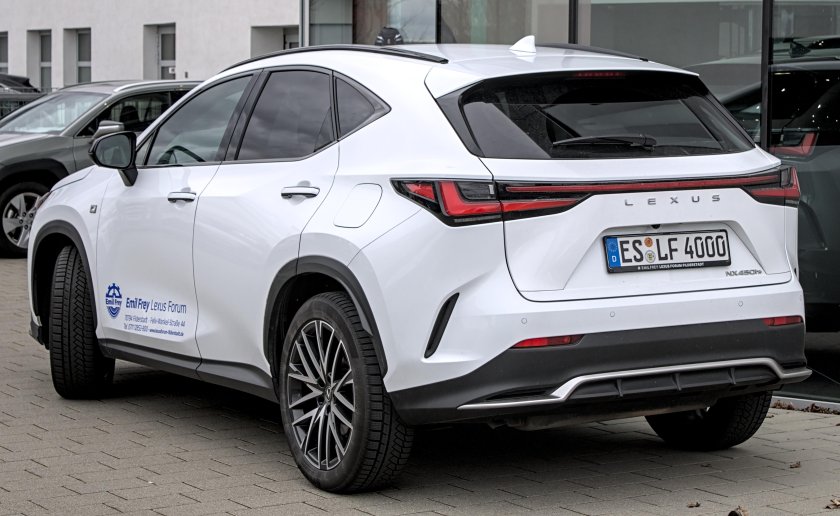 Lexus NX 450h+